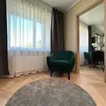Center In